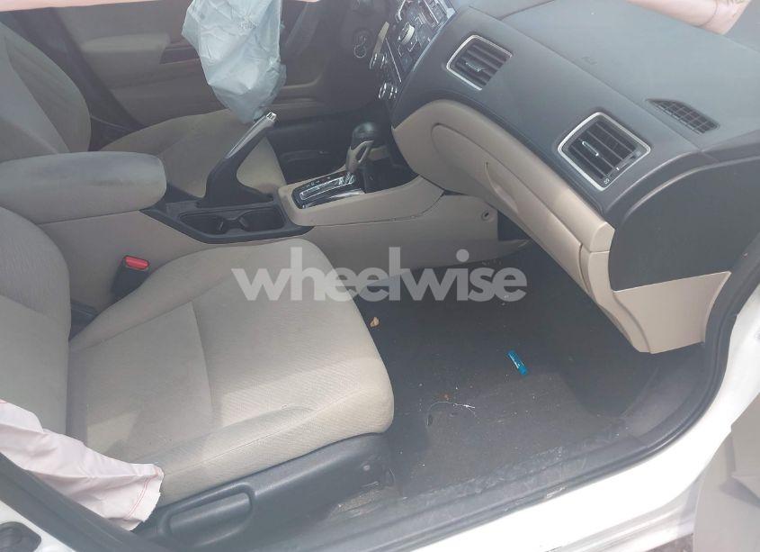 Photo 5 of 2013 Honda Civic LX (VIN 19XFB2F57DE251761)