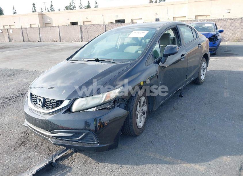 Photo 2 of 2013 Honda Civic LX (VIN 19XFB2F57DE253574)