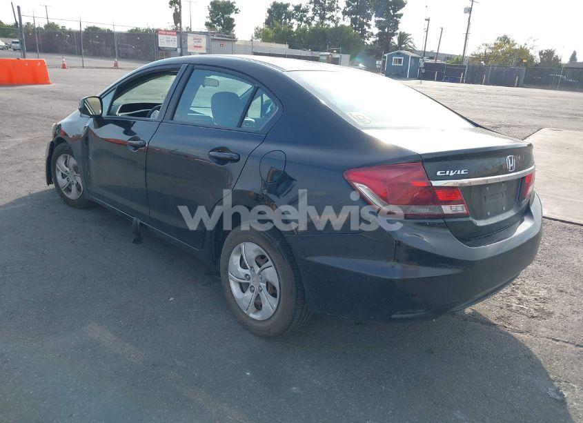 Photo 3 of 2013 Honda Civic LX (VIN 19XFB2F57DE253574)