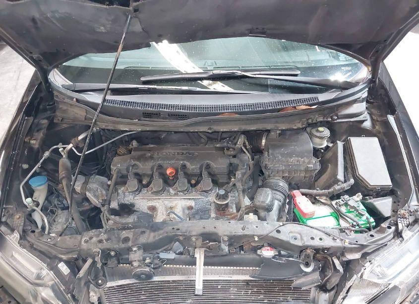 Photo 10 of 2013 Honda Civic LX (VIN 19XFB2F57DE275574)