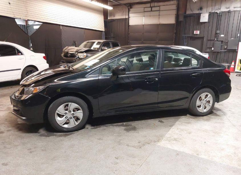 Photo 14 of 2013 Honda Civic LX (VIN 19XFB2F57DE275574)