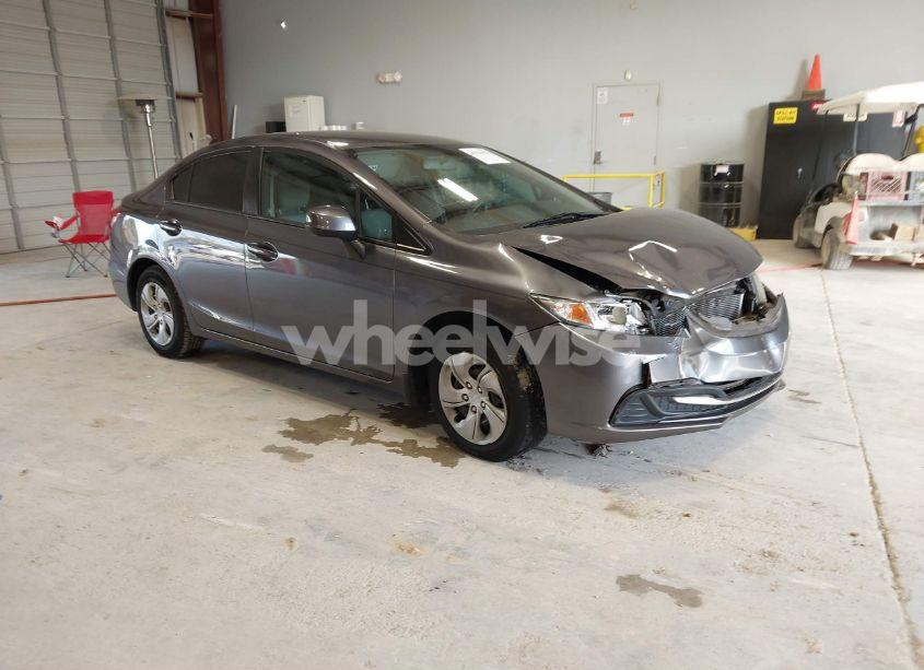 2014 Honda Civic LX (VIN 19XFB2F57EE063775) main photo
