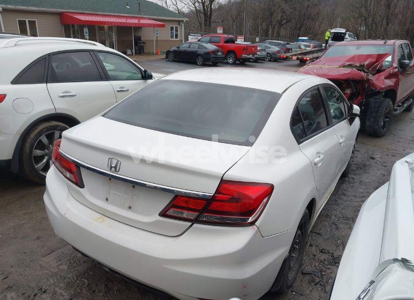 Photo 4 of 2014 Honda Civic LX (VIN 19XFB2F57EE224187)