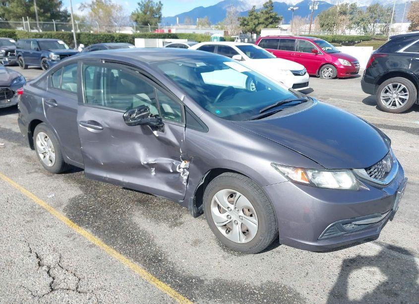 2014 Honda Civic LX (VIN 19XFB2F57EE224903) main photo