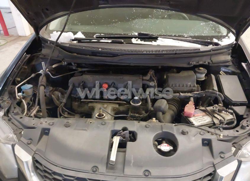 Photo 10 of 2014 Honda Civic LX (VIN 19XFB2F57EE253270)