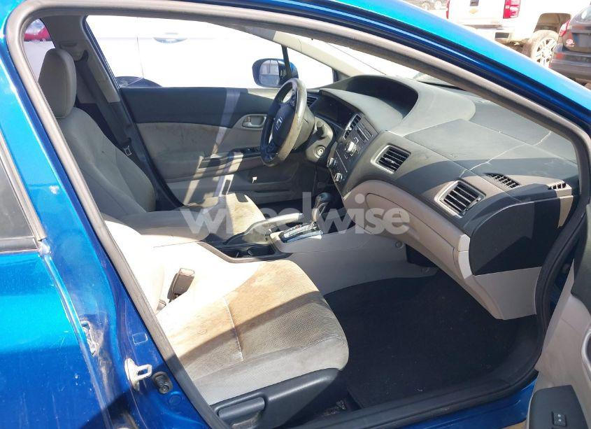 Photo 5 of 2014 Honda Civic LX (VIN 19XFB2F57EE267413)