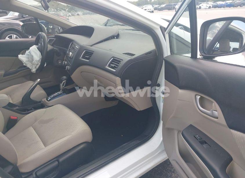 Photo 5 of 2015 Honda Civic LX (VIN 19XFB2F57FE005859)