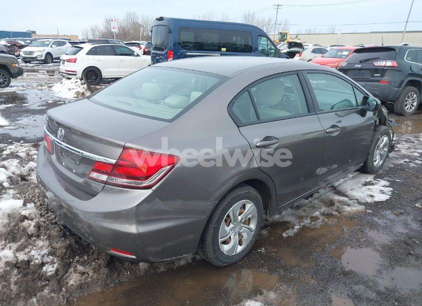 Photo 4 of 2015 Honda Civic LX (VIN 19XFB2F57FE007952)