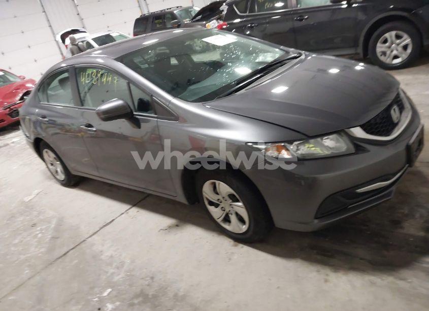2015 Honda Civic LX (VIN 19XFB2F57FE014948) main photo