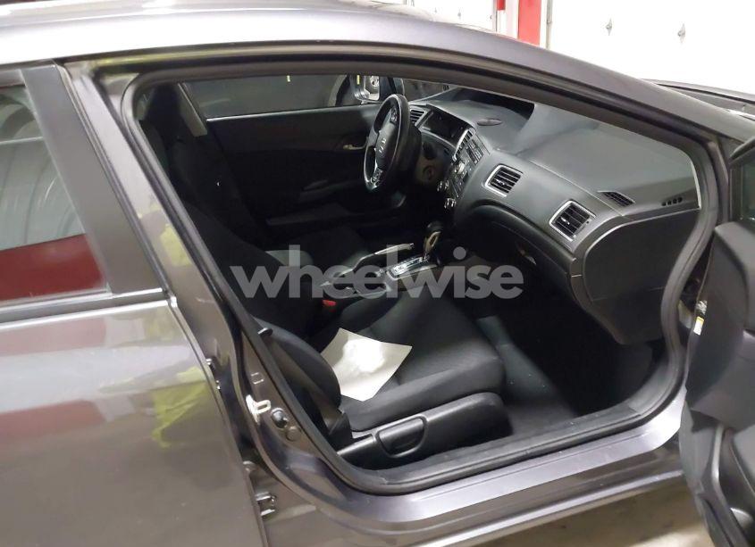 Photo 5 of 2015 Honda Civic LX (VIN 19XFB2F57FE014948)