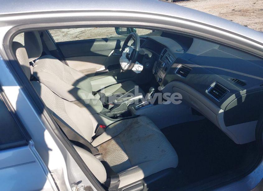 Photo 5 of 2015 Honda Civic LX (VIN 19XFB2F57FE025254)
