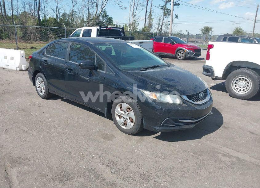 2015 Honda Civic LX (VIN 19XFB2F57FE044080) main photo