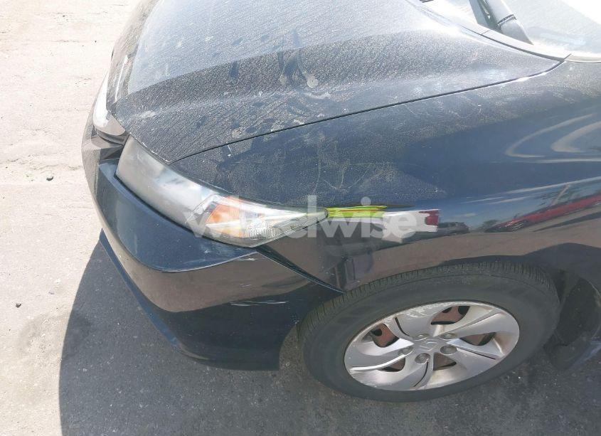 Photo 6 of 2015 Honda Civic LX (VIN 19XFB2F57FE044080)