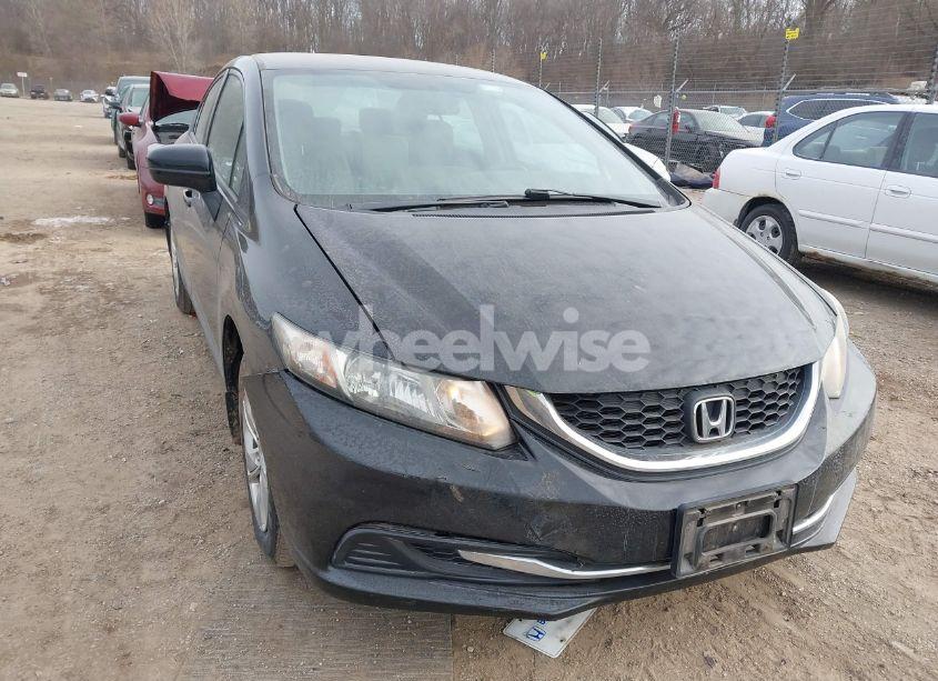 2015 Honda Civic LX (VIN 19XFB2F57FE102060) main photo