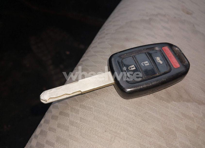 Photo 11 of 2015 Honda Civic LX (VIN 19XFB2F57FE102060)