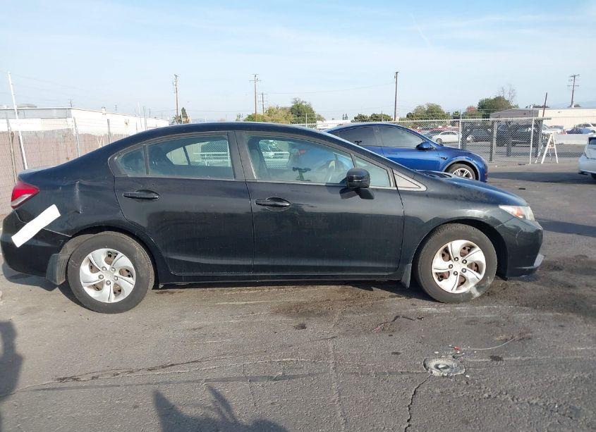 Photo 13 of 2015 Honda Civic LX (VIN 19XFB2F57FE200974)