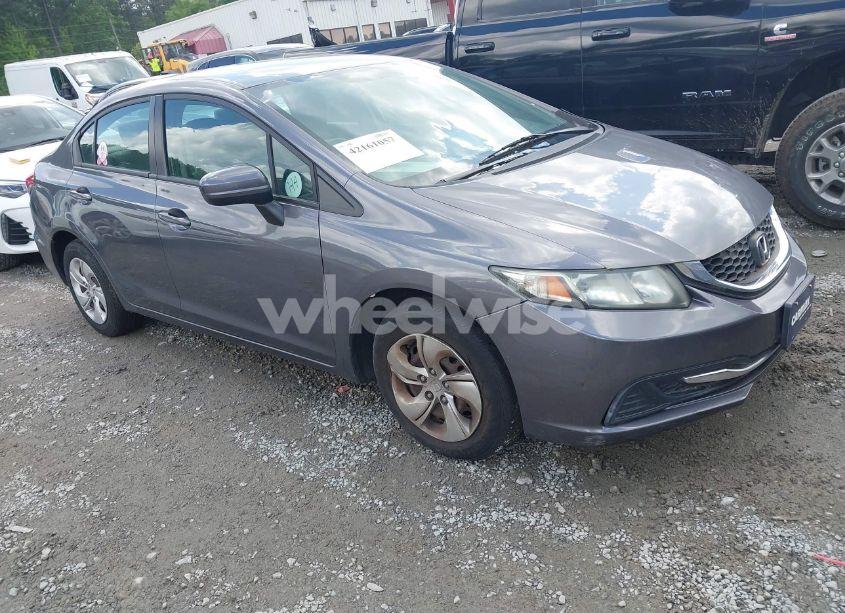 2015 Honda Civic LX (VIN 19XFB2F57FE206368) main photo