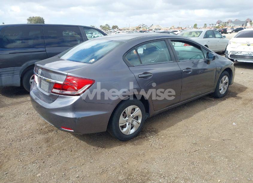Photo 4 of 2015 Honda Civic LX (VIN 19XFB2F57FE215605)
