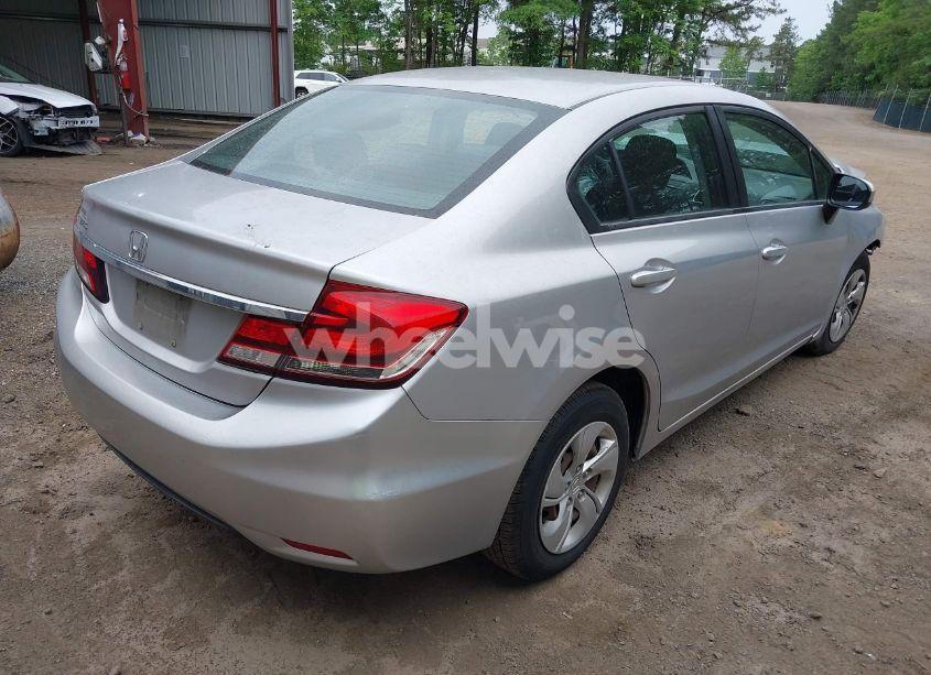 Photo 4 of 2015 Honda Civic LX (VIN 19XFB2F57FE225891)