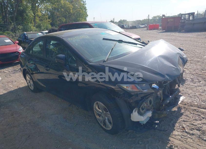 2015 Honda Civic LX (VIN 19XFB2F57FE245431) main photo