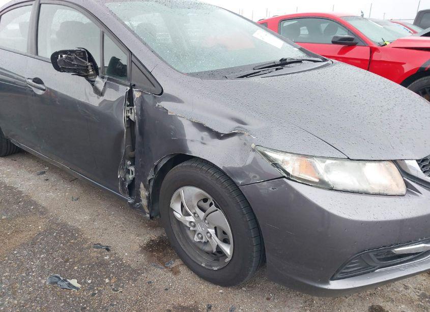 Photo 6 of 2015 Honda Civic LX (VIN 19XFB2F57FE260575)