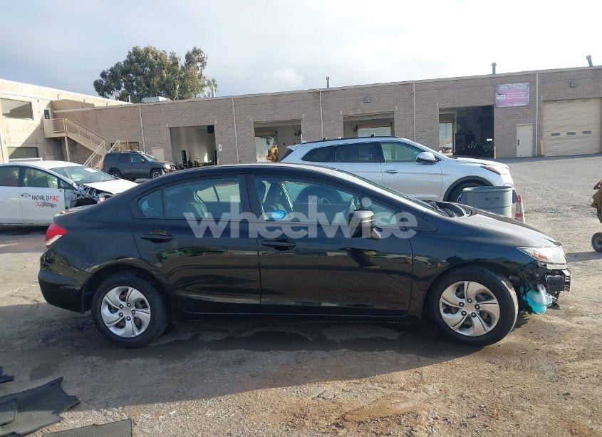 Photo 13 of 2015 Honda Civic LX (VIN 19XFB2F57FE266764)