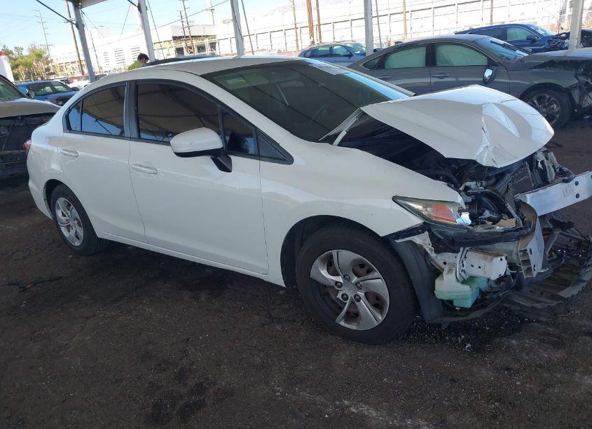 2015 Honda Civic LX (VIN 19XFB2F57FE704313) main photo