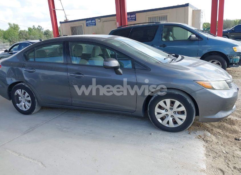 Photo 13 of 2012 Honda Civic LX (VIN 19XFB2F58CE005039)