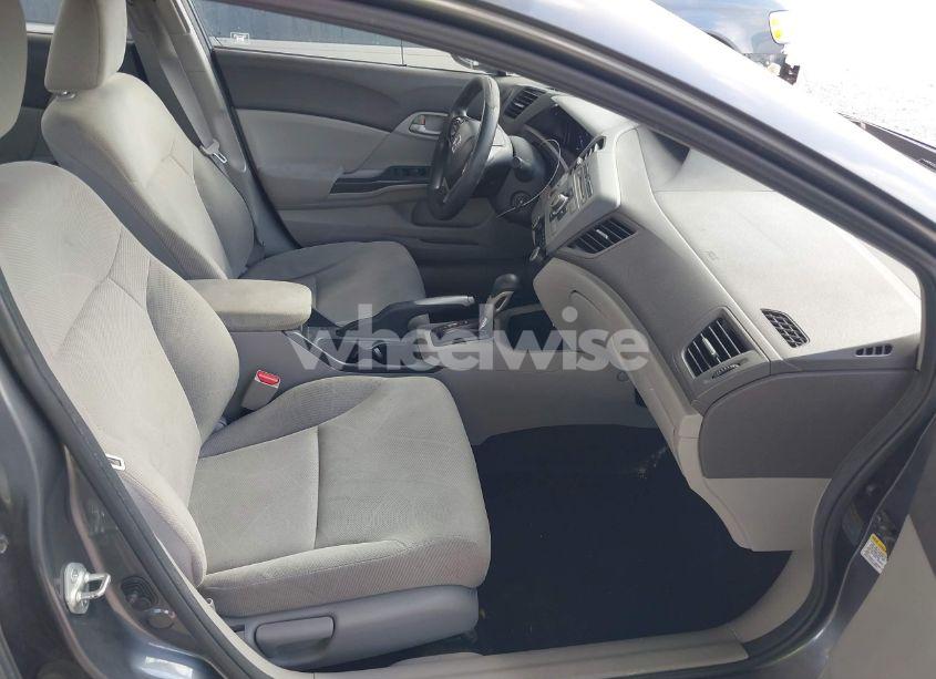 Photo 5 of 2012 Honda Civic LX (VIN 19XFB2F58CE005039)