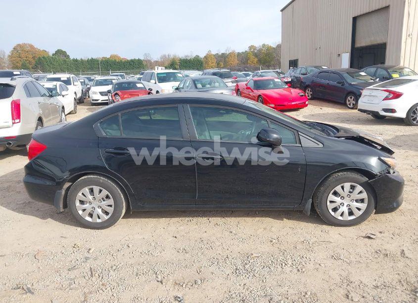 Photo 13 of 2012 Honda Civic LX (VIN 19XFB2F58CE012475)