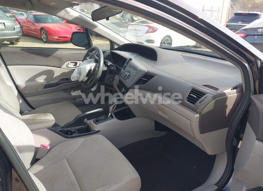 Photo 5 of 2012 Honda Civic LX (VIN 19XFB2F58CE012475)