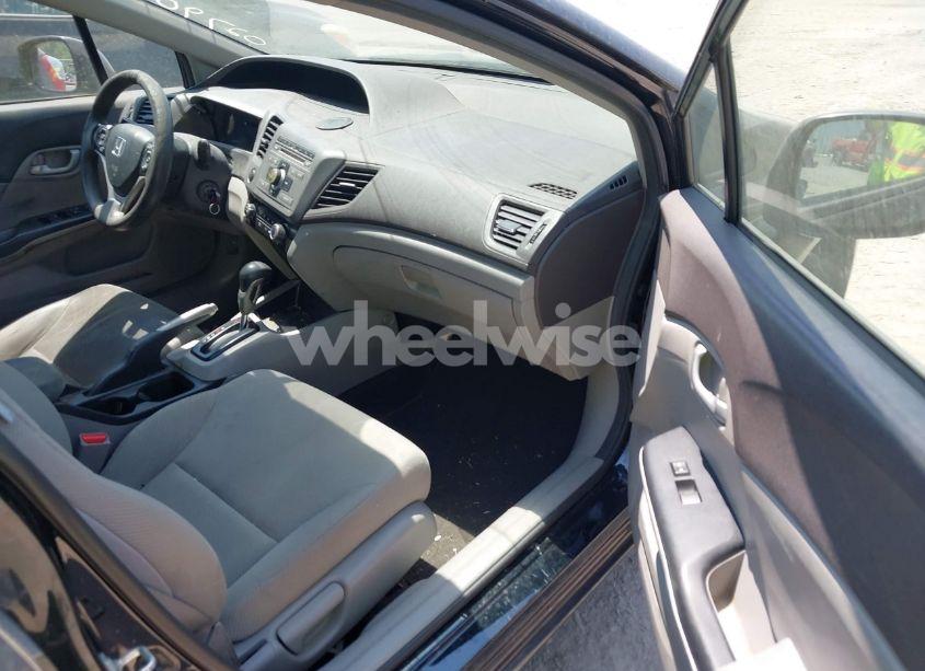 Photo 5 of 2012 Honda Civic LX (VIN 19XFB2F58CE027901)