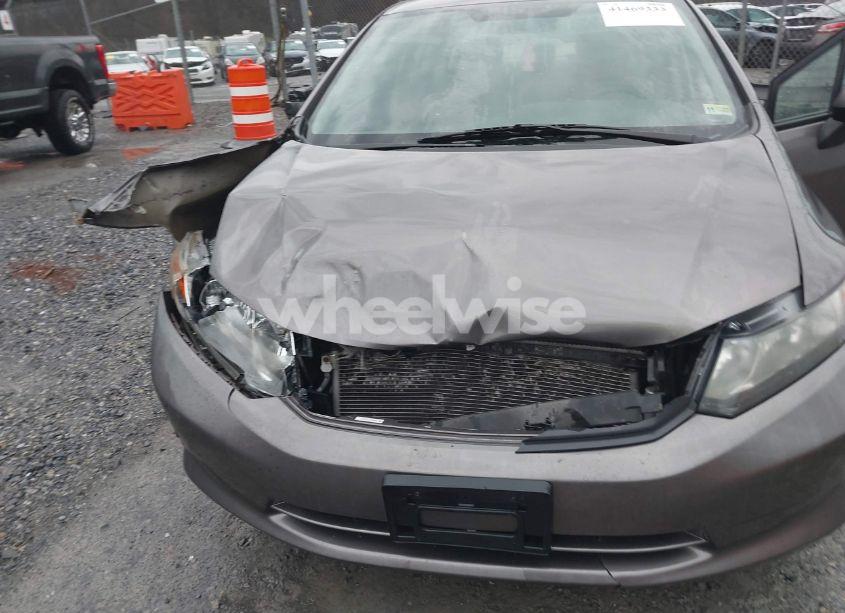 Photo 6 of 2012 Honda Civic LX (VIN 19XFB2F58CE030183)