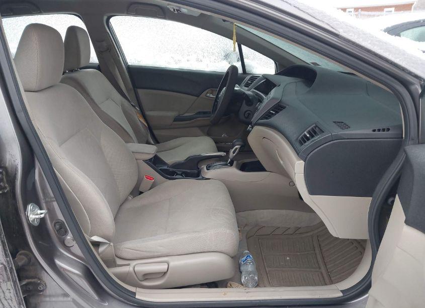 Photo 5 of 2012 Honda Civic SDN LX (VIN 19XFB2F58CE044052)