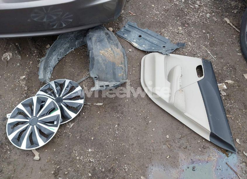 Photo 12 of 2012 Honda Civic LX (VIN 19XFB2F58CE080260)