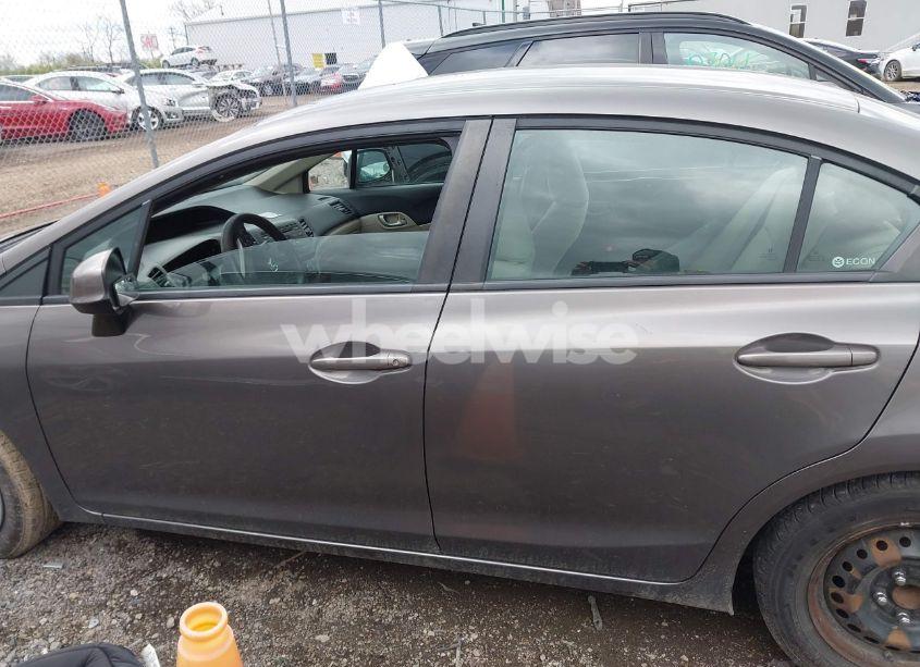 Photo 15 of 2012 Honda Civic LX (VIN 19XFB2F58CE080260)