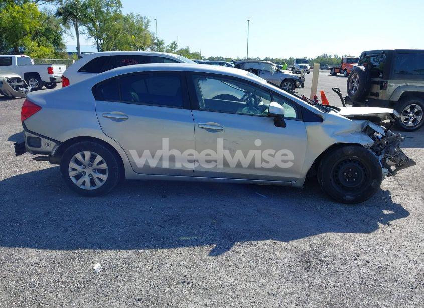 Photo 14 of 2012 Honda Civic LX (VIN 19XFB2F58CE087628)