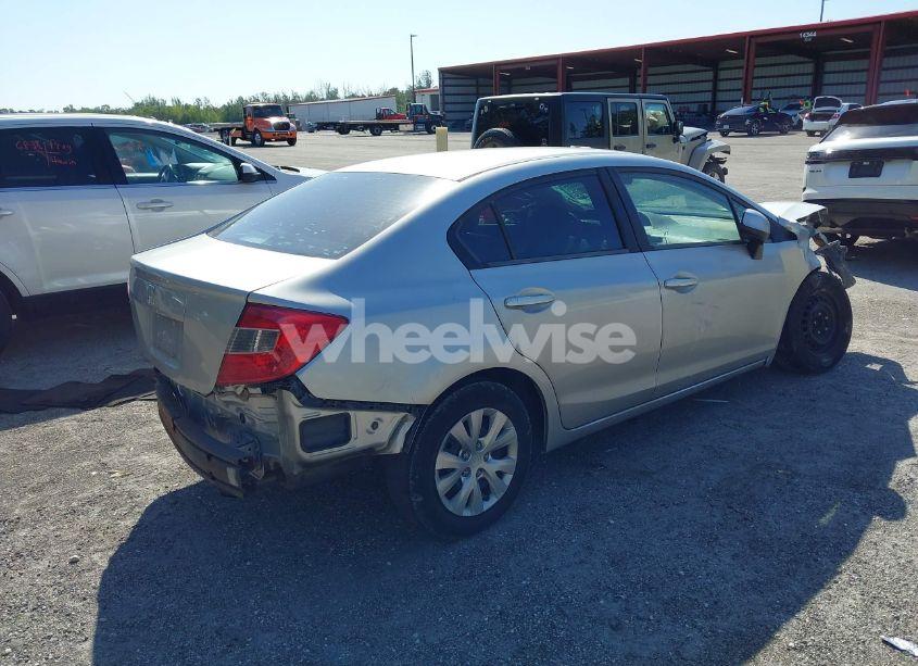 Photo 4 of 2012 Honda Civic LX (VIN 19XFB2F58CE087628)