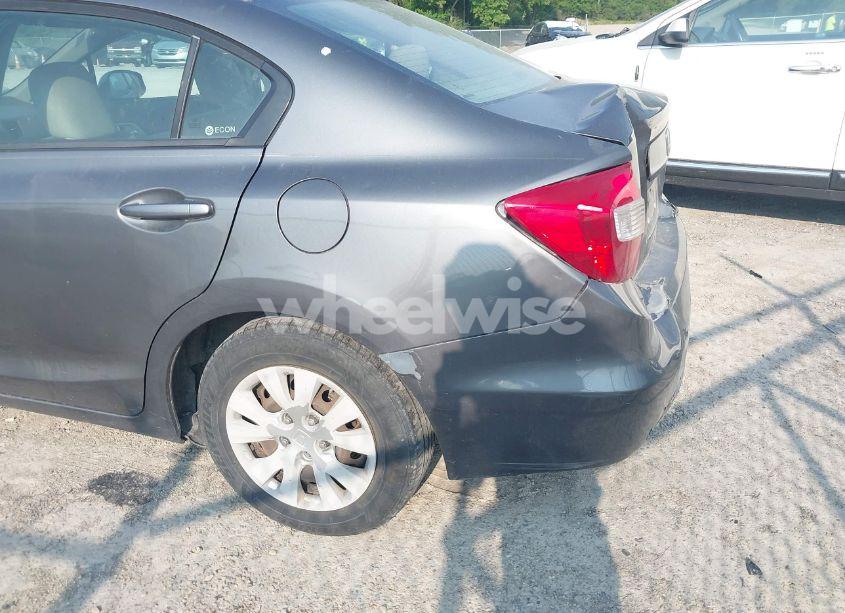 Photo 13 of 2012 Honda Civic LX (VIN 19XFB2F58CE099911)