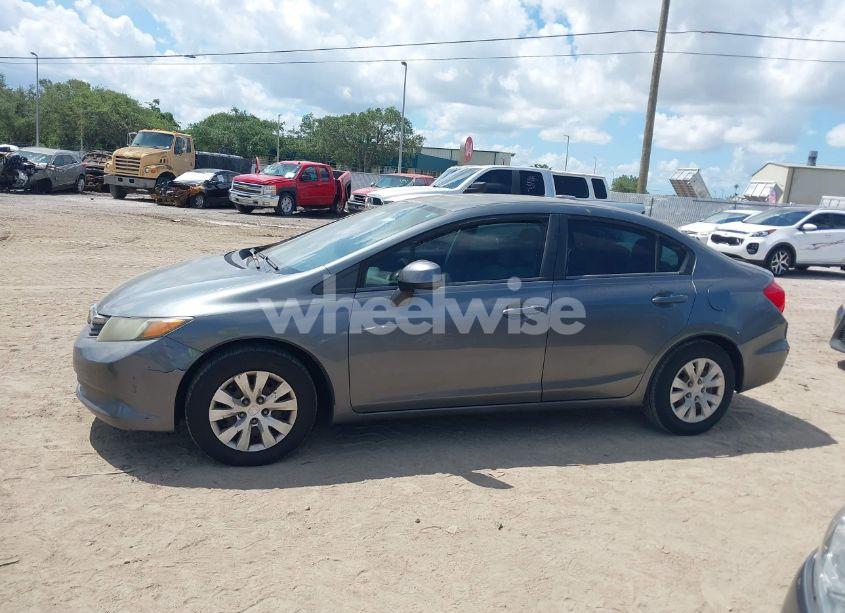 Photo 14 of 2012 Honda Civic LX (VIN 19XFB2F58CE103407)