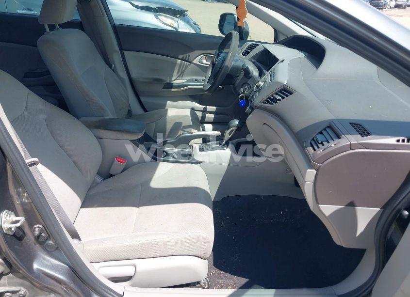 Photo 5 of 2012 Honda Civic LX (VIN 19XFB2F58CE103407)