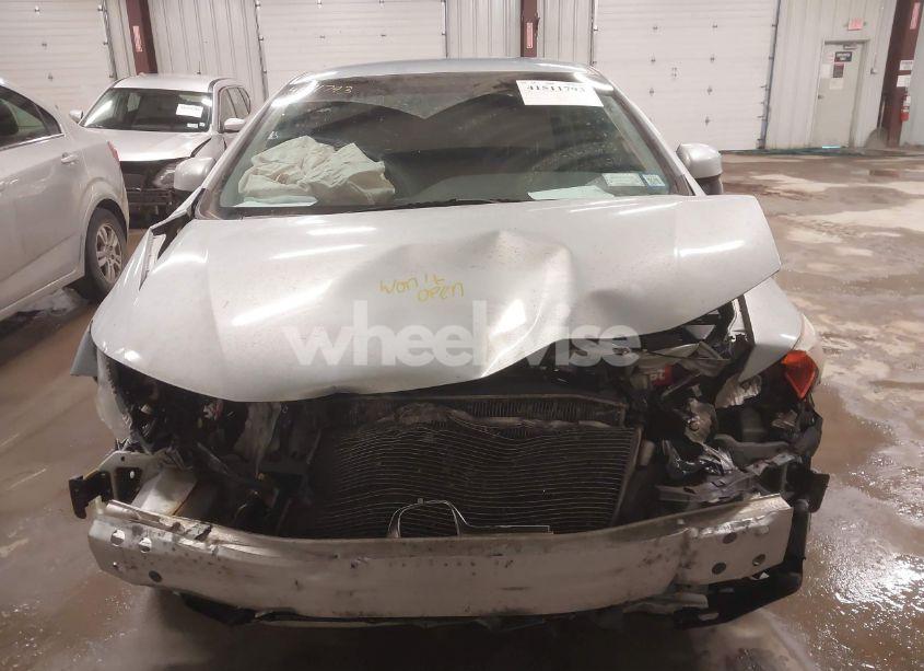 Photo 12 of 2012 Honda Civic LX (VIN 19XFB2F58CE340088)