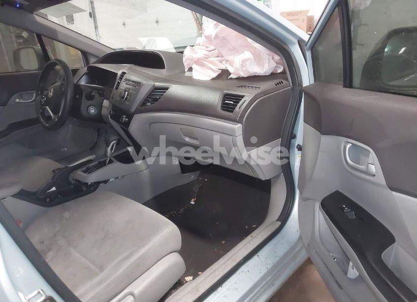 Photo 5 of 2012 Honda Civic LX (VIN 19XFB2F58CE340088)