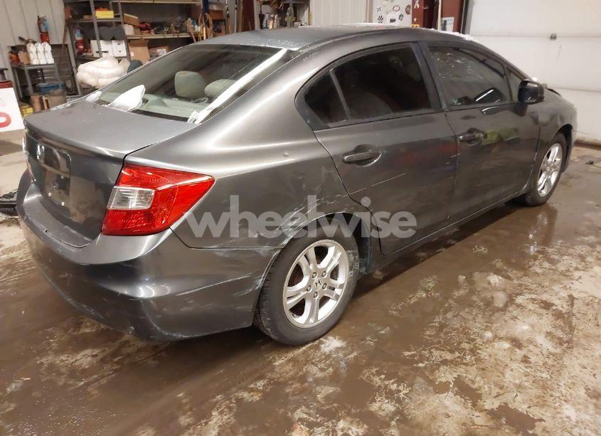 Photo 4 of 2012 Honda Civic LX (VIN 19XFB2F58CE350975)