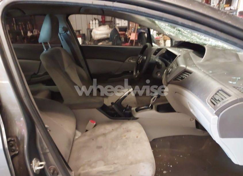 Photo 5 of 2012 Honda Civic LX (VIN 19XFB2F58CE350975)