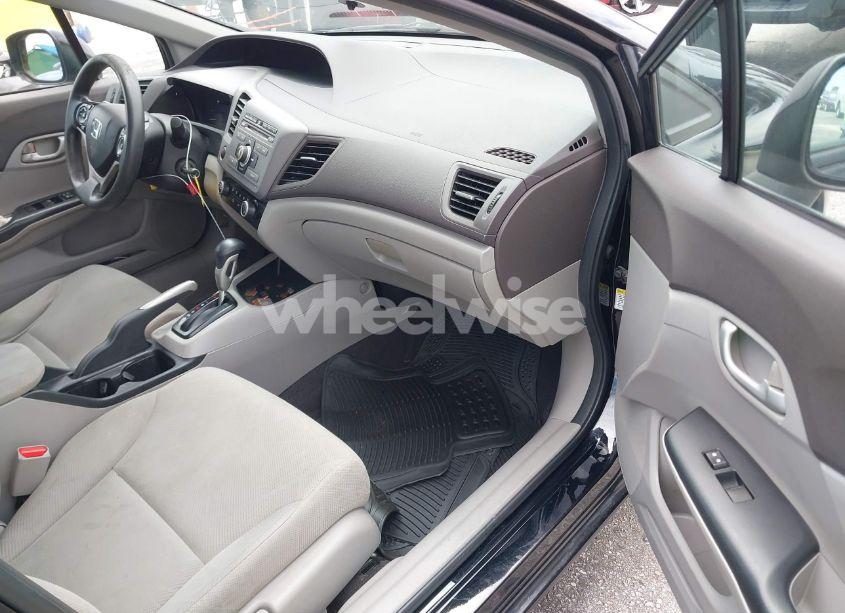 Photo 5 of 2012 Honda Civic LX (VIN 19XFB2F58CE354279)