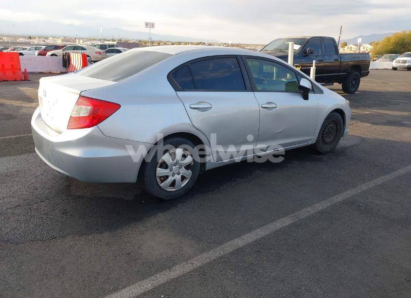 Photo 4 of 2012 Honda Civic LX (VIN 19XFB2F58CE359711)