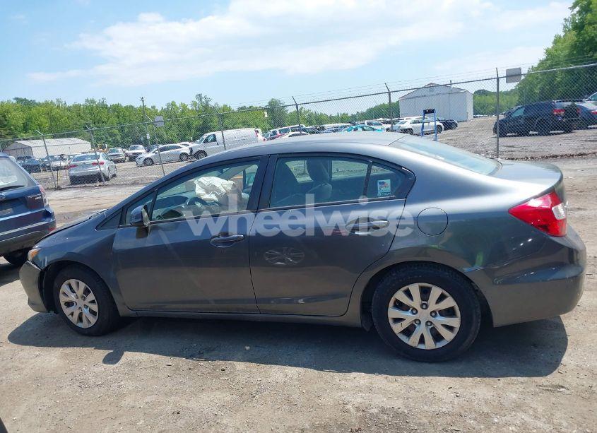 Photo 14 of 2012 Honda Civic LX (VIN 19XFB2F58CE368781)