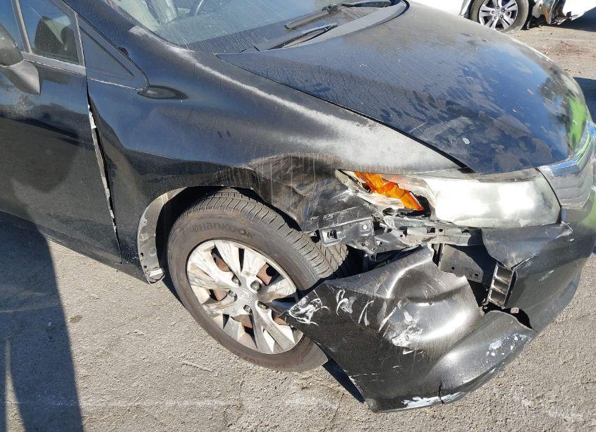 Photo 6 of 2012 Honda Civic LX (VIN 19XFB2F58CE388464)