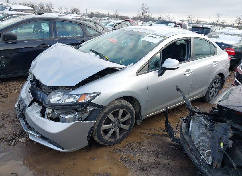 Photo 2 of 2013 Honda Civic LX (VIN 19XFB2F58DE015295)